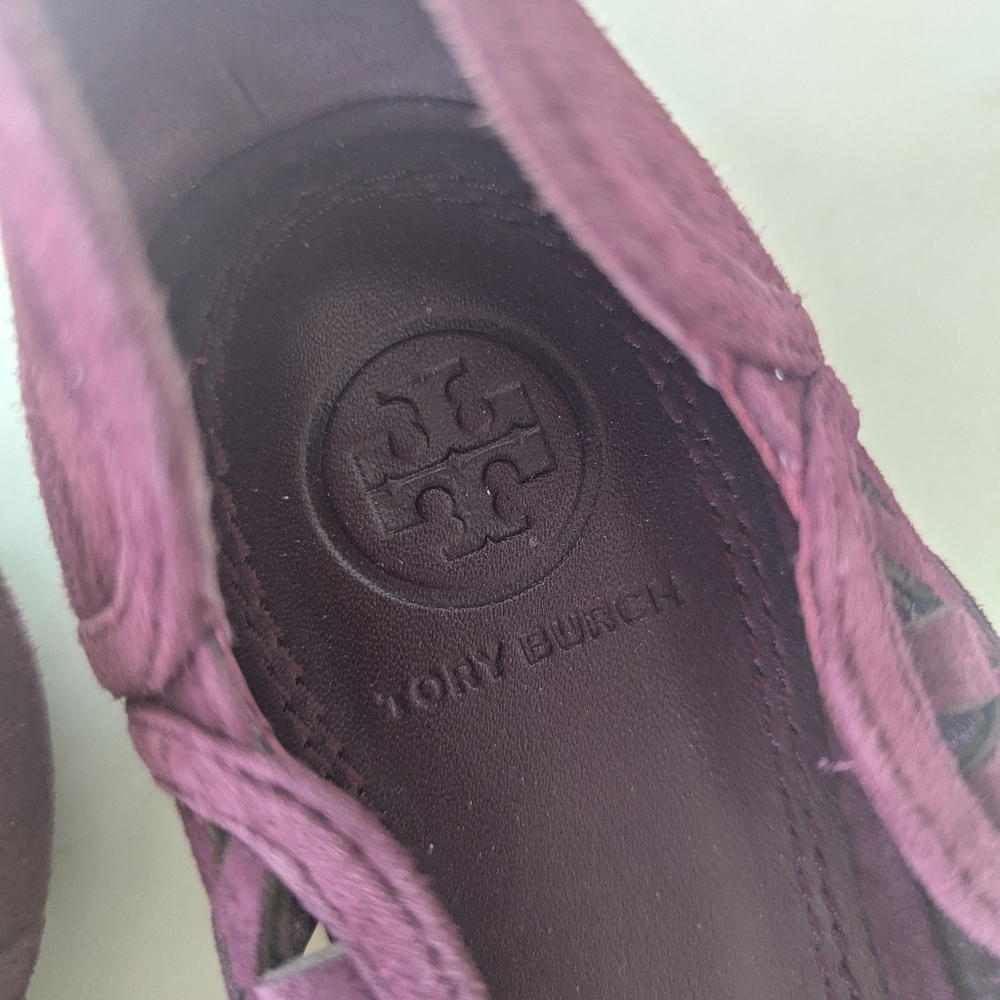 Tory Burch Leyla Burgundy Suede Laser Cut Pointed Toe Ballet Flats - Picture 2 of 11